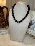 Black teardrop