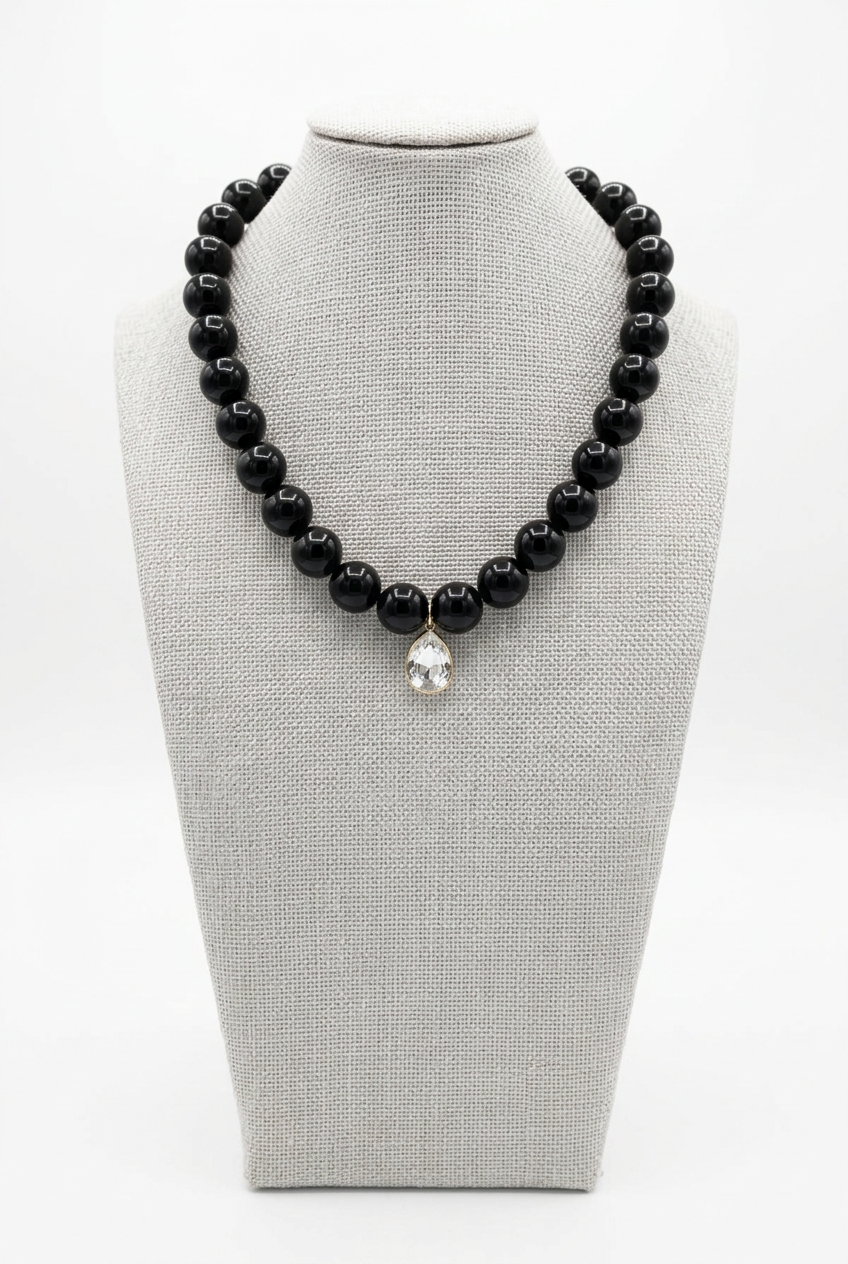 Black teardrop