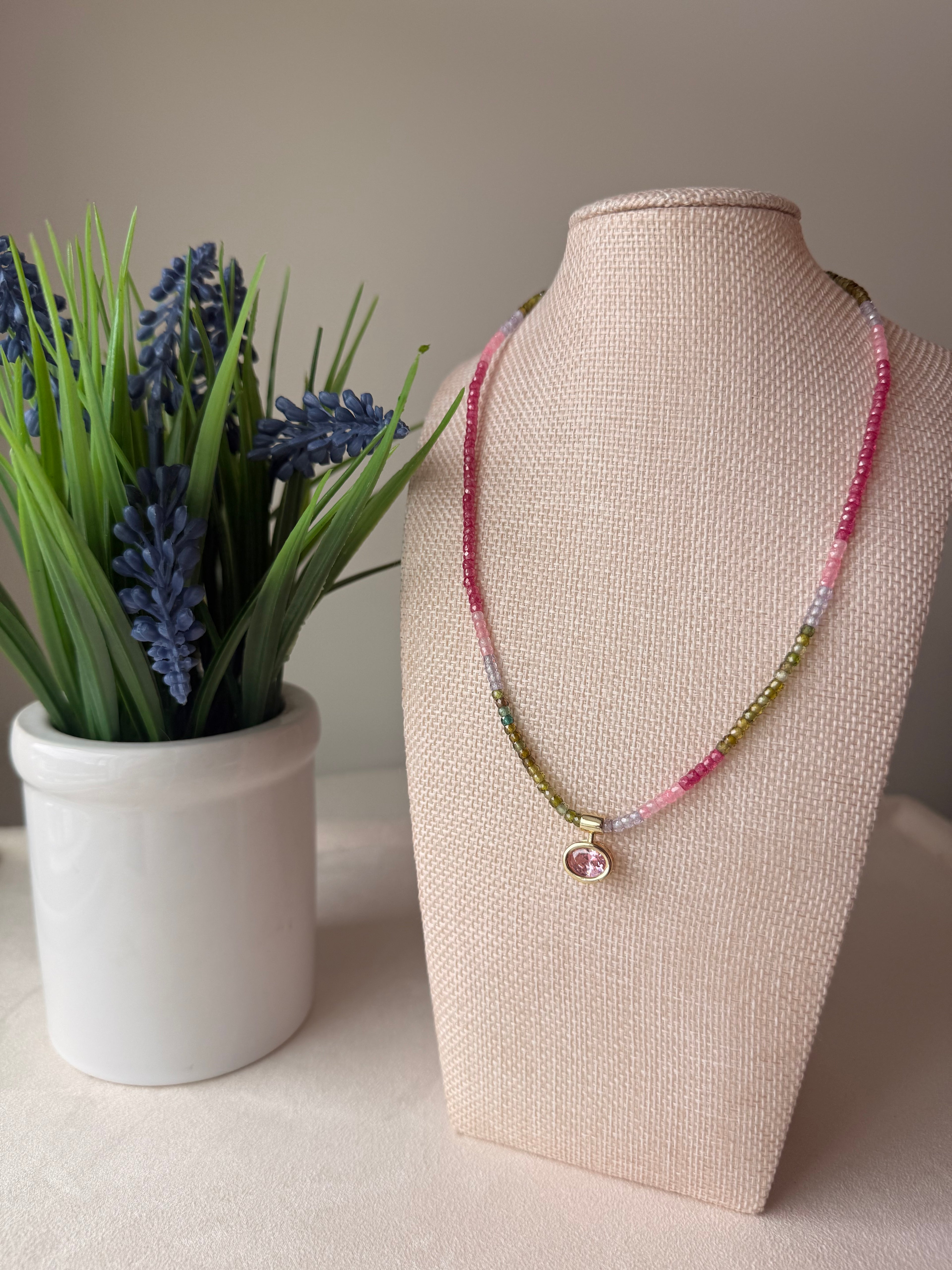 The Stella Choker
